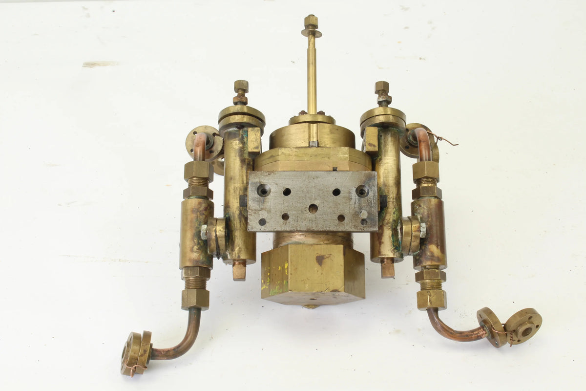 Leak compound engine