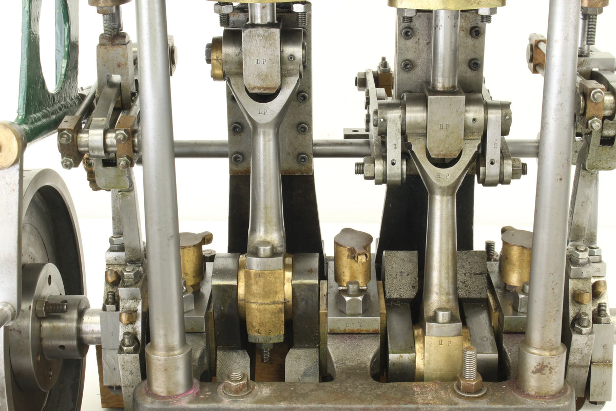 Leak compound engine