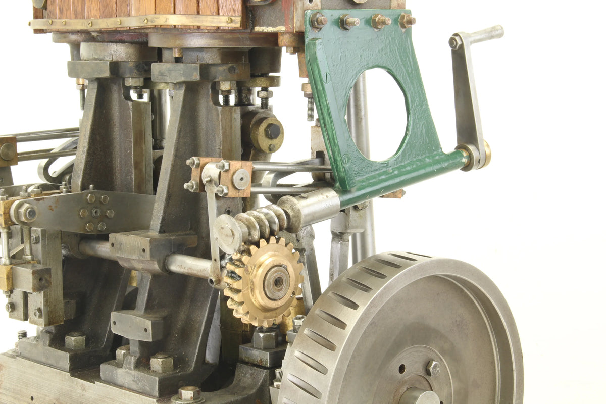 Leak compound engine