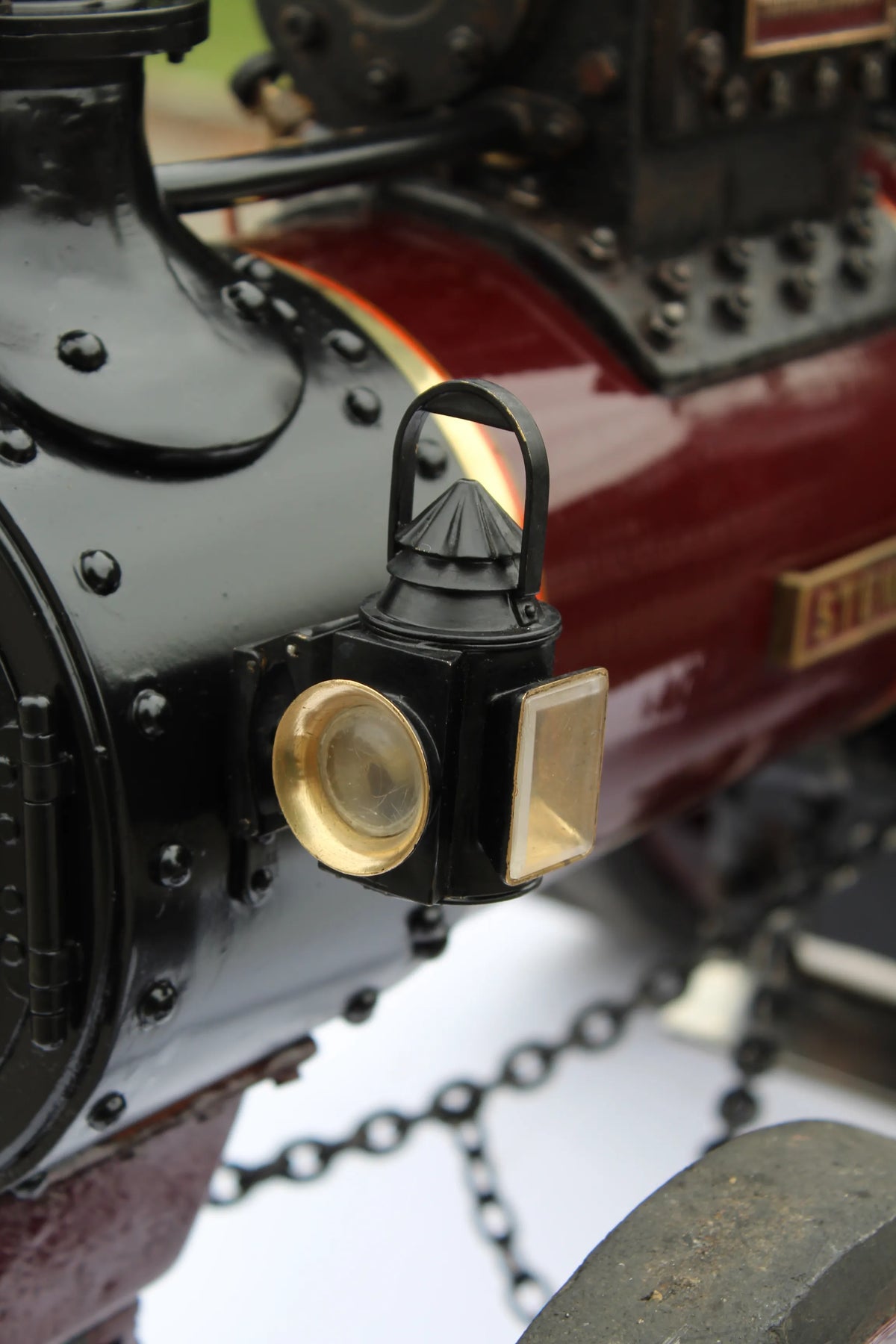 3 inch scale Burrell agricultural engine with driving truck