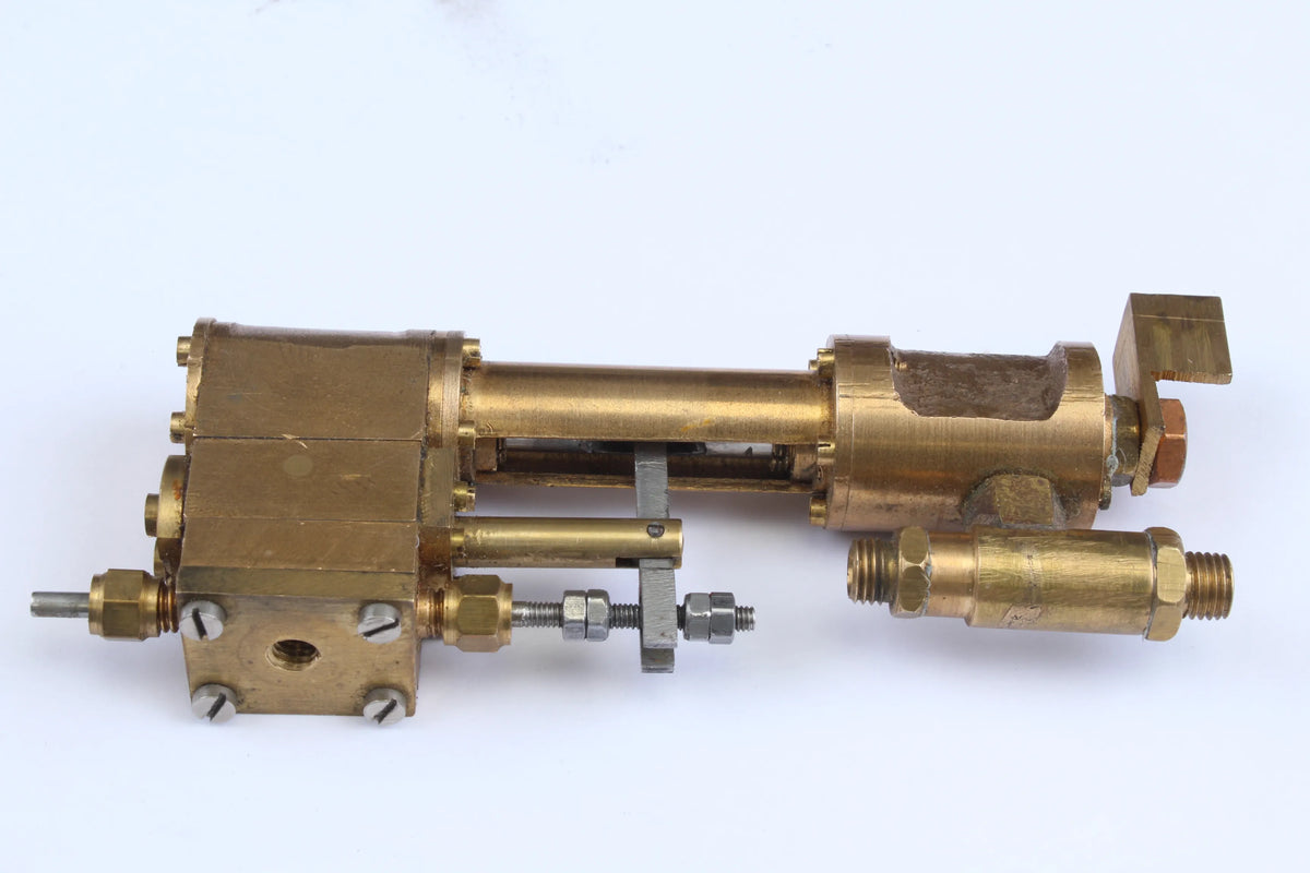 Small scratch-built steam pump