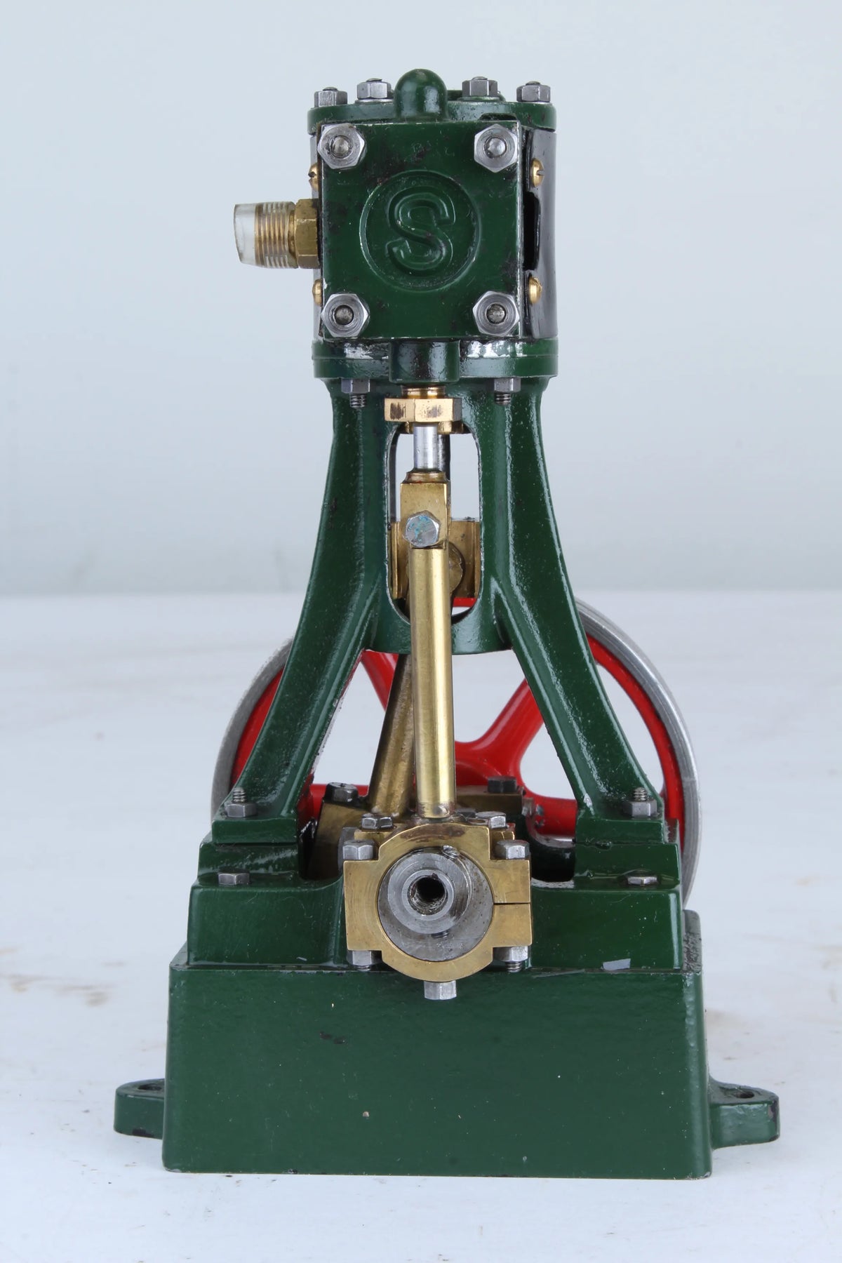 Stuart 10V vertical engine