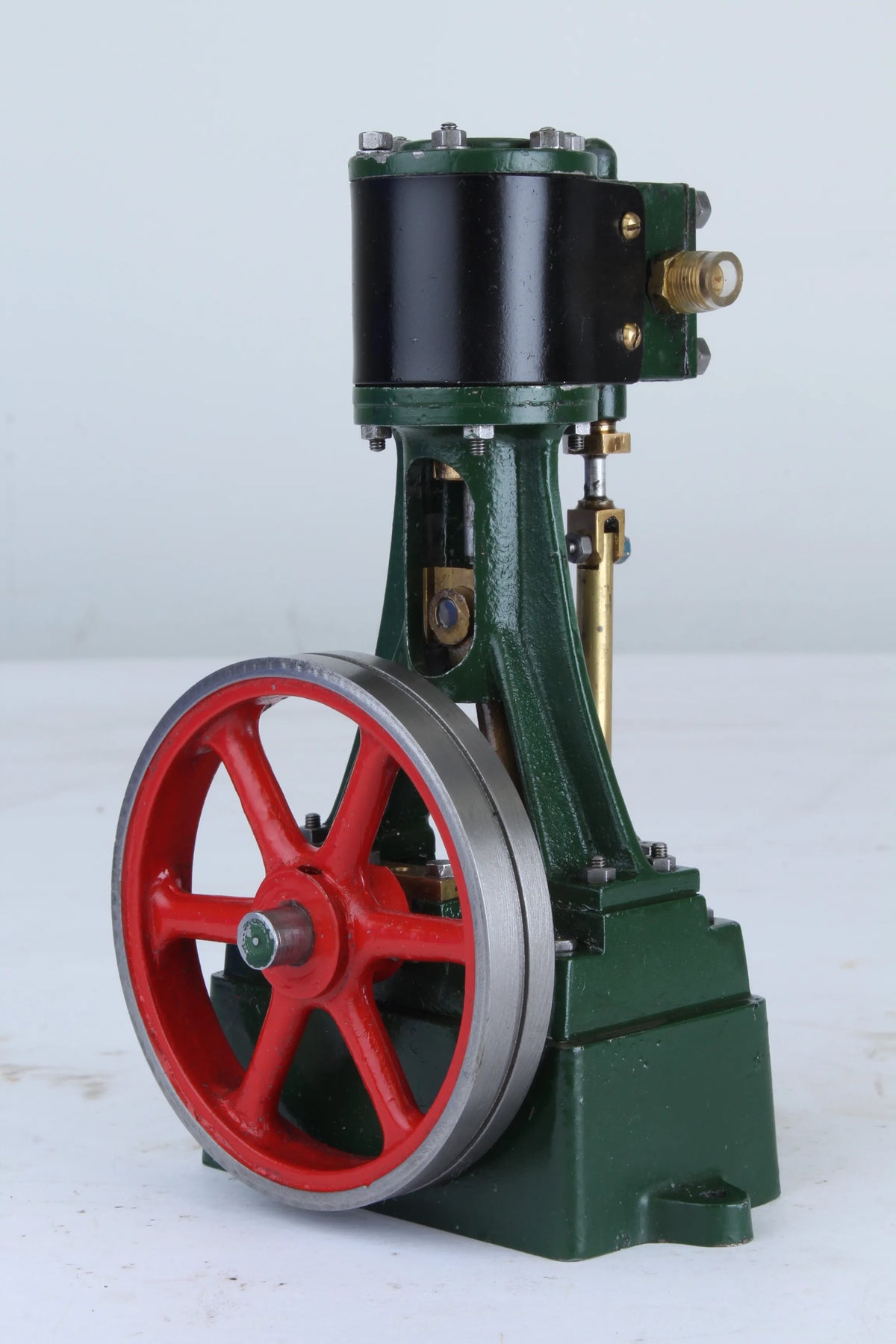 Stuart 10V vertical engine