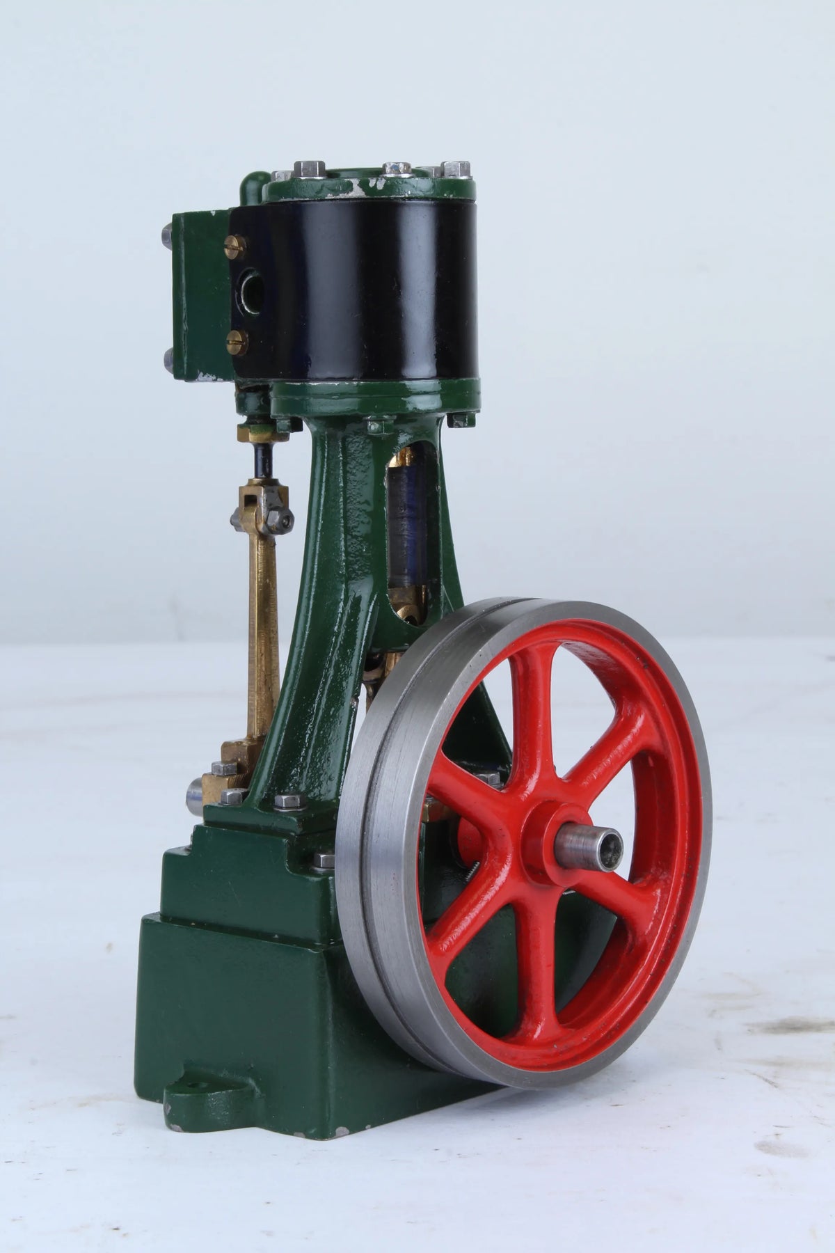 Stuart 10V vertical engine with construction booklet