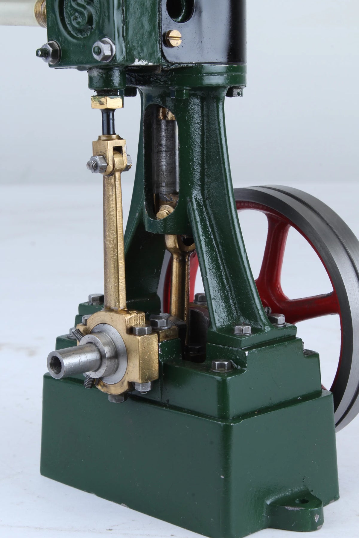Stuart 10V vertical engine with construction booklet