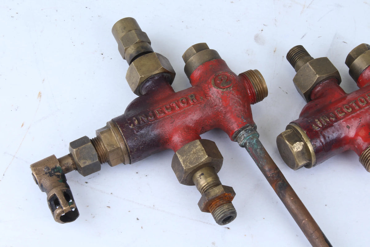 Pair Buffalo No.2 injectors