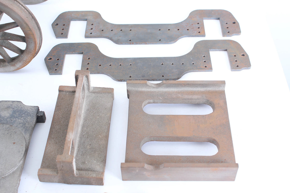 7 1/4 inch gauge LMS Black 5 frames, miscellaneous castings