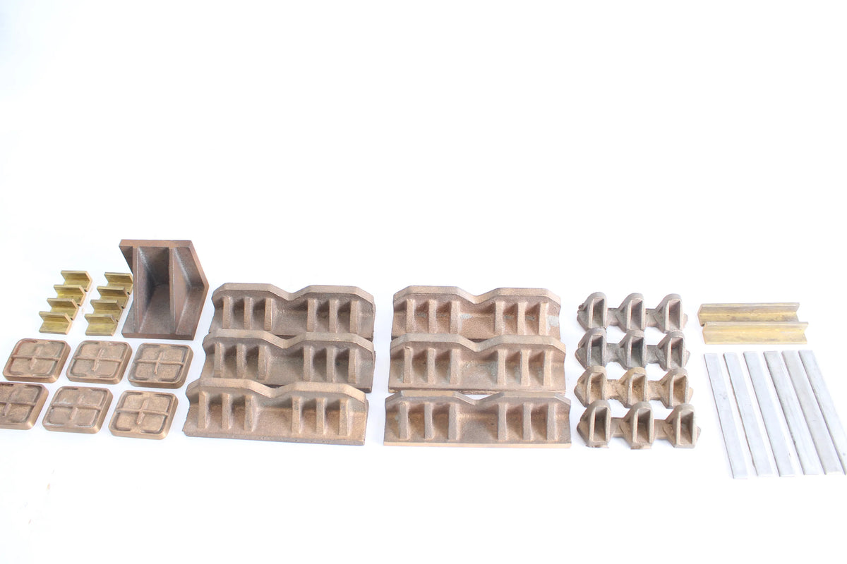 7 1/4 inch gauge LMS Black 5 frames, miscellaneous castings