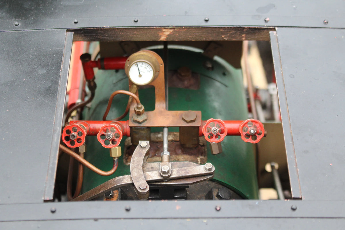 2 1/2 inch scale Avery undermount traction engine