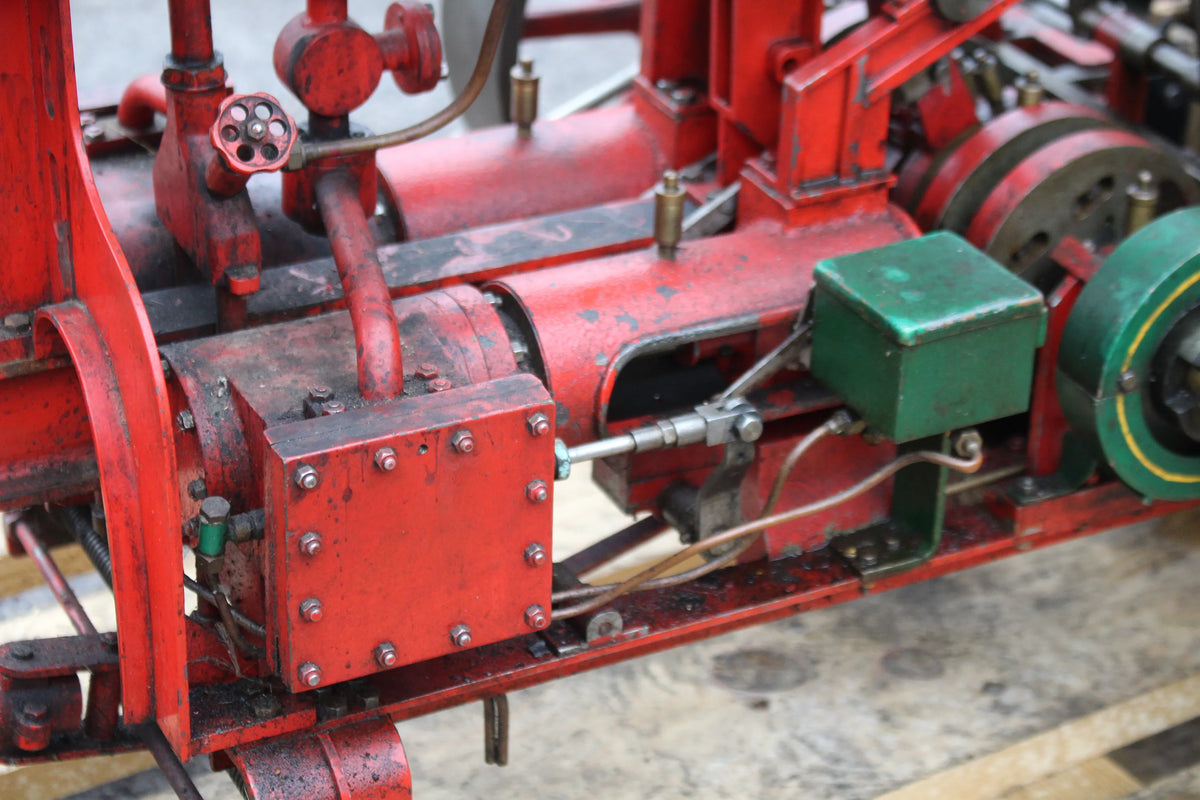 2 1/2 inch scale Avery undermount traction engine