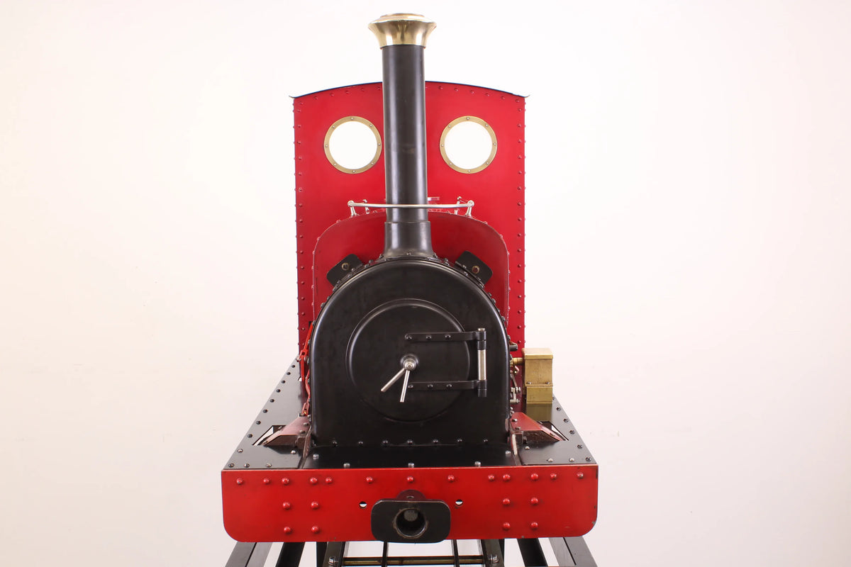 7 1/4 inch gauge Hunslet 0-4-0ST with slate wagon driving truck