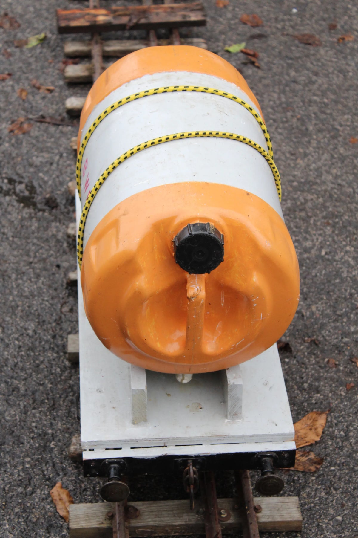 7 1/4 inch gauge weed-killer wagon