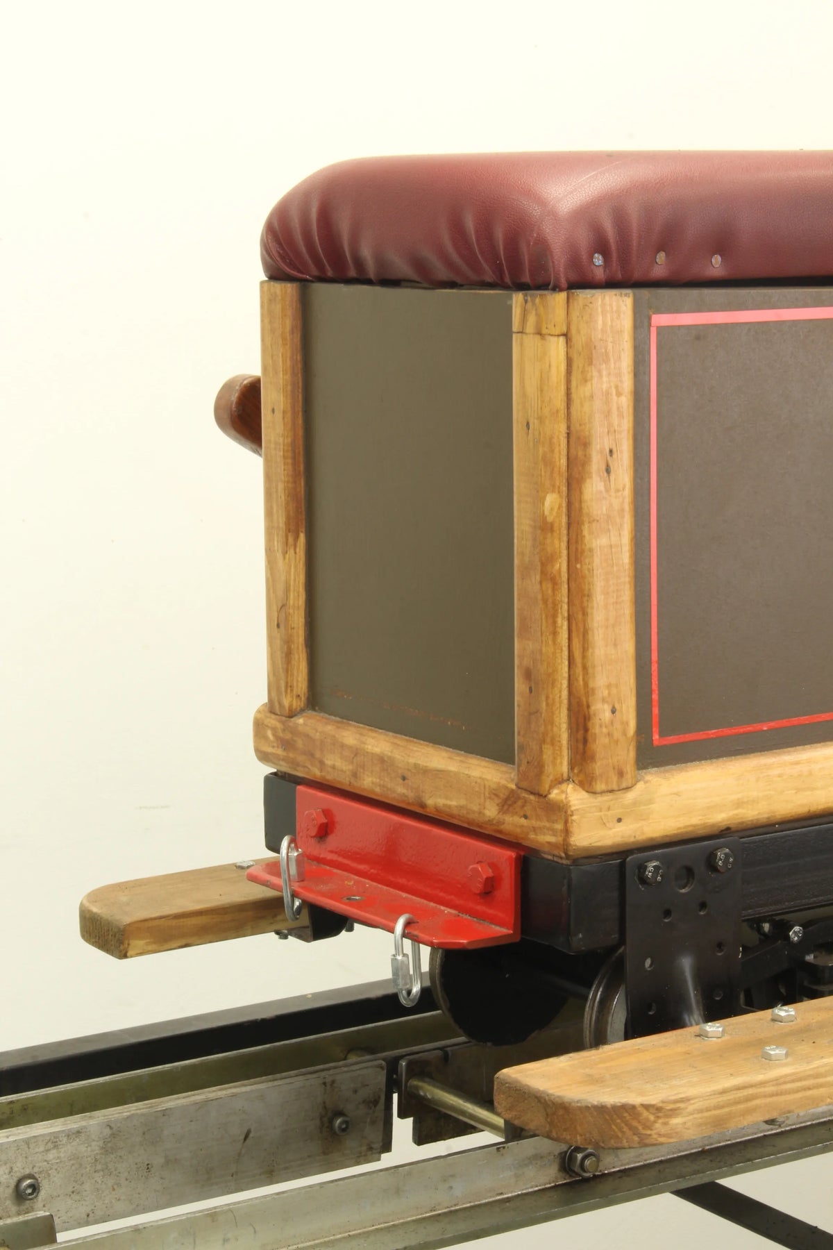 5 inch gauge braked bogie passenger truck