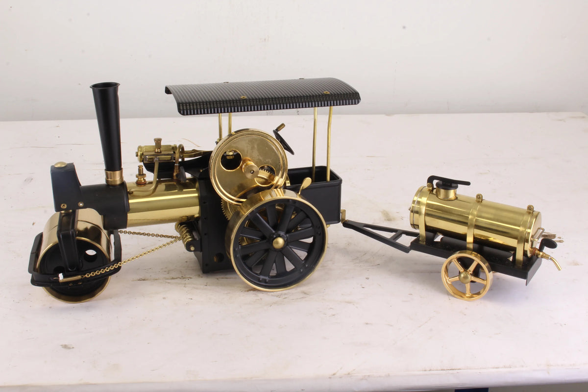 New boxed Wilesco D366 steam roller with water bowser