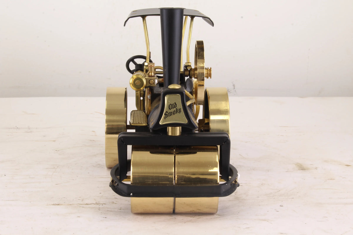 New boxed Wilesco D366 steam roller with water bowser