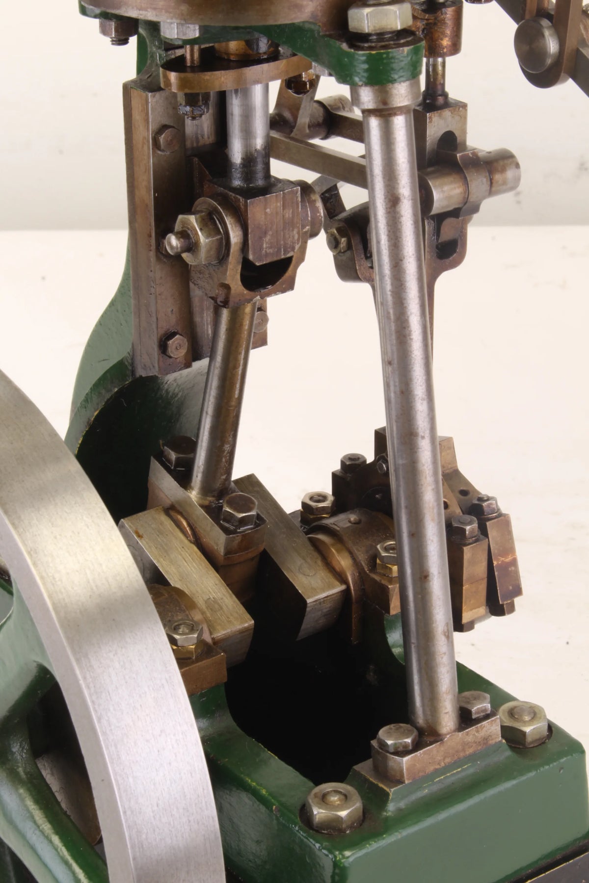 Stuart No.1 vertical engine with reversing gear