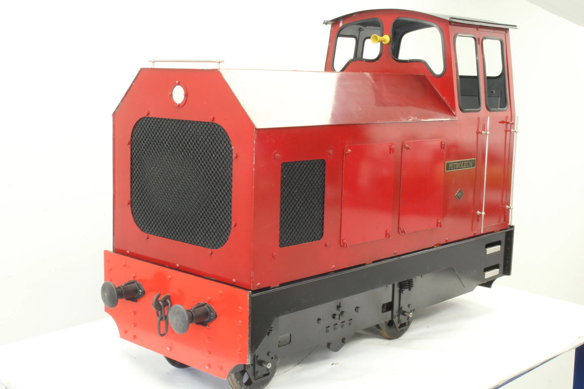 7 1/4 inch gauge 0-4-0 battery electric shunter