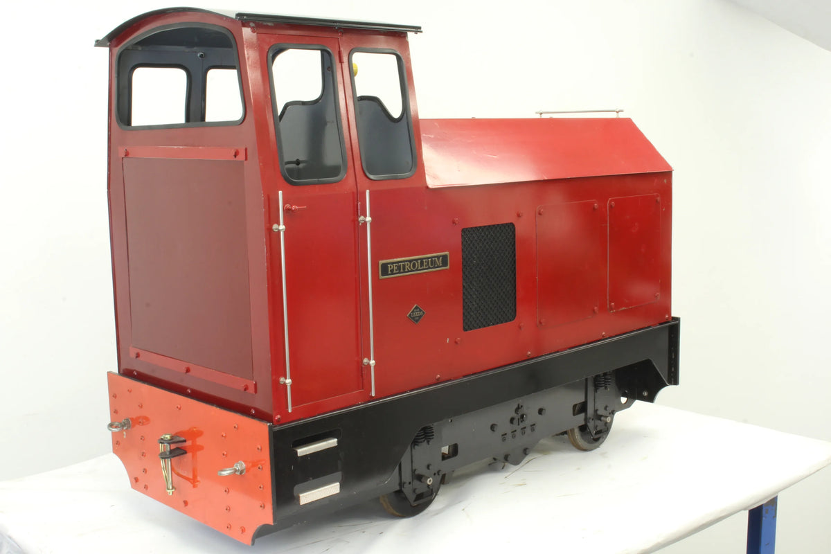 7 1/4 inch gauge 0-4-0 battery electric shunter