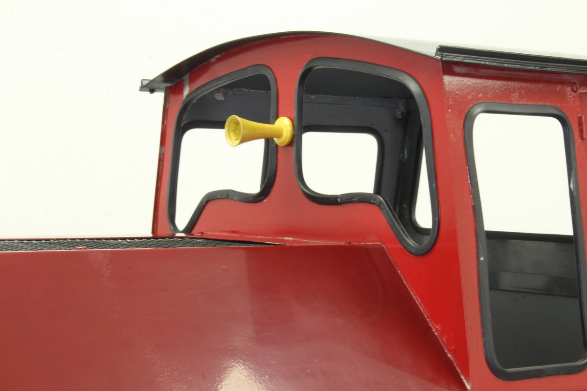 7 1/4 inch gauge 0-4-0 battery electric shunter
