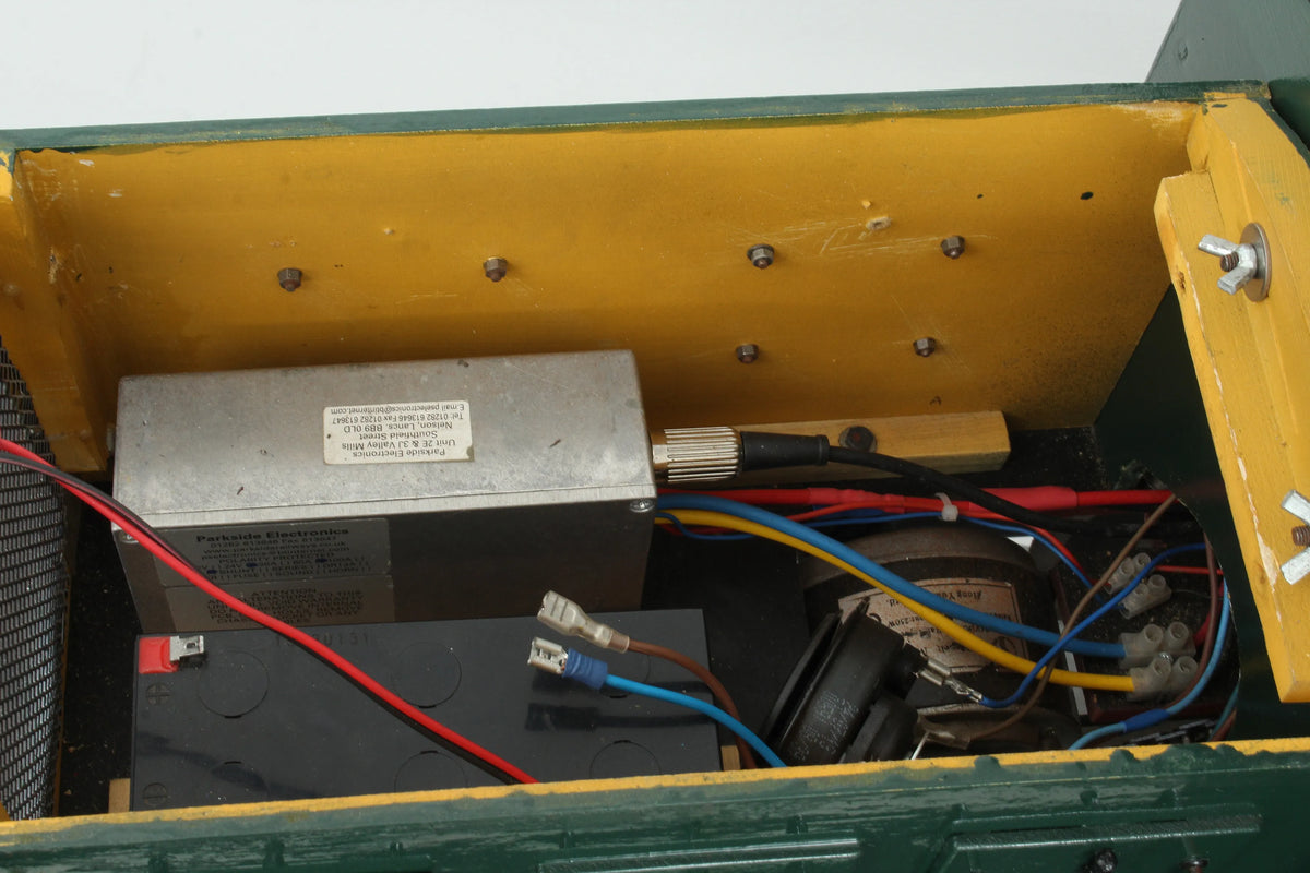7 1/4 inch gauge battery electric 0-4-0 with driving truck