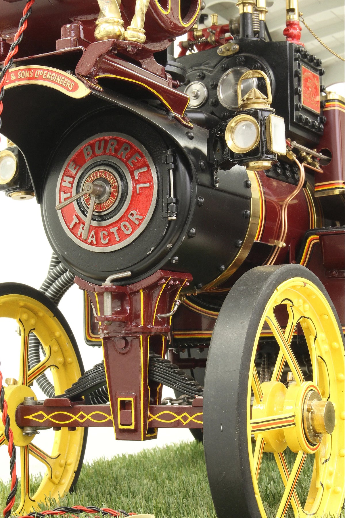 2 inch scale Burrell Gold Medal Showmans tractor