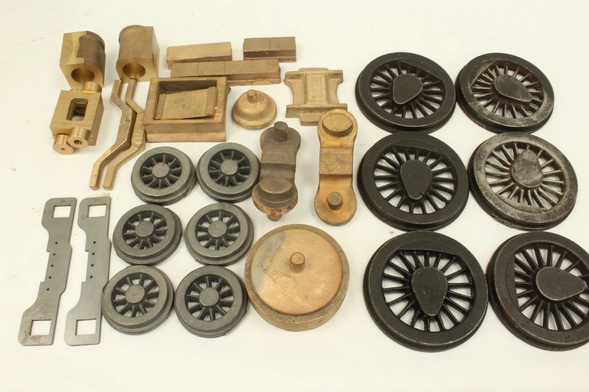 2 1/2 inch gauge LMS 25XX 2-6-2T castings