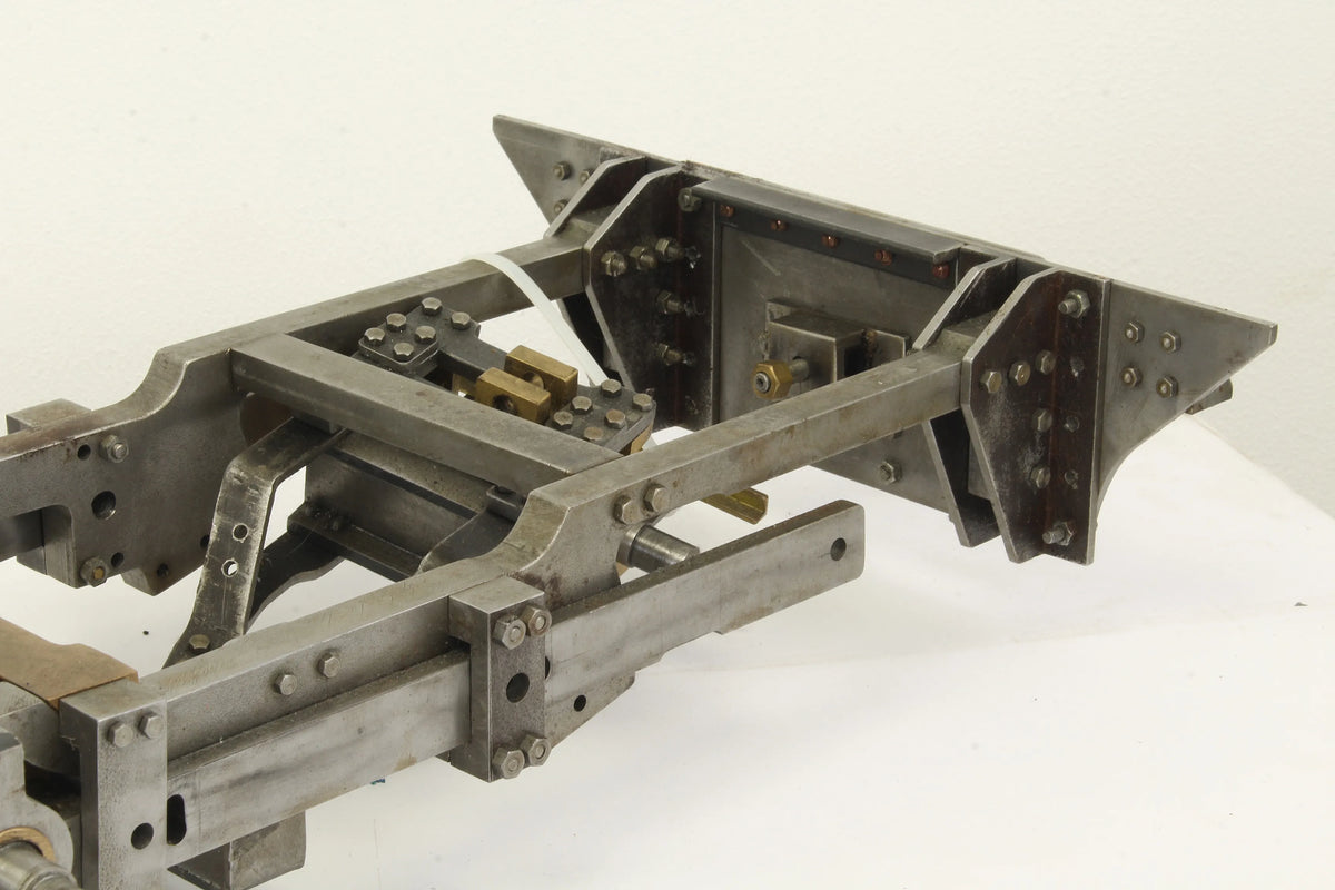 3 1/2 inch gauge Alco "Mountaineer" chassis with cylinders