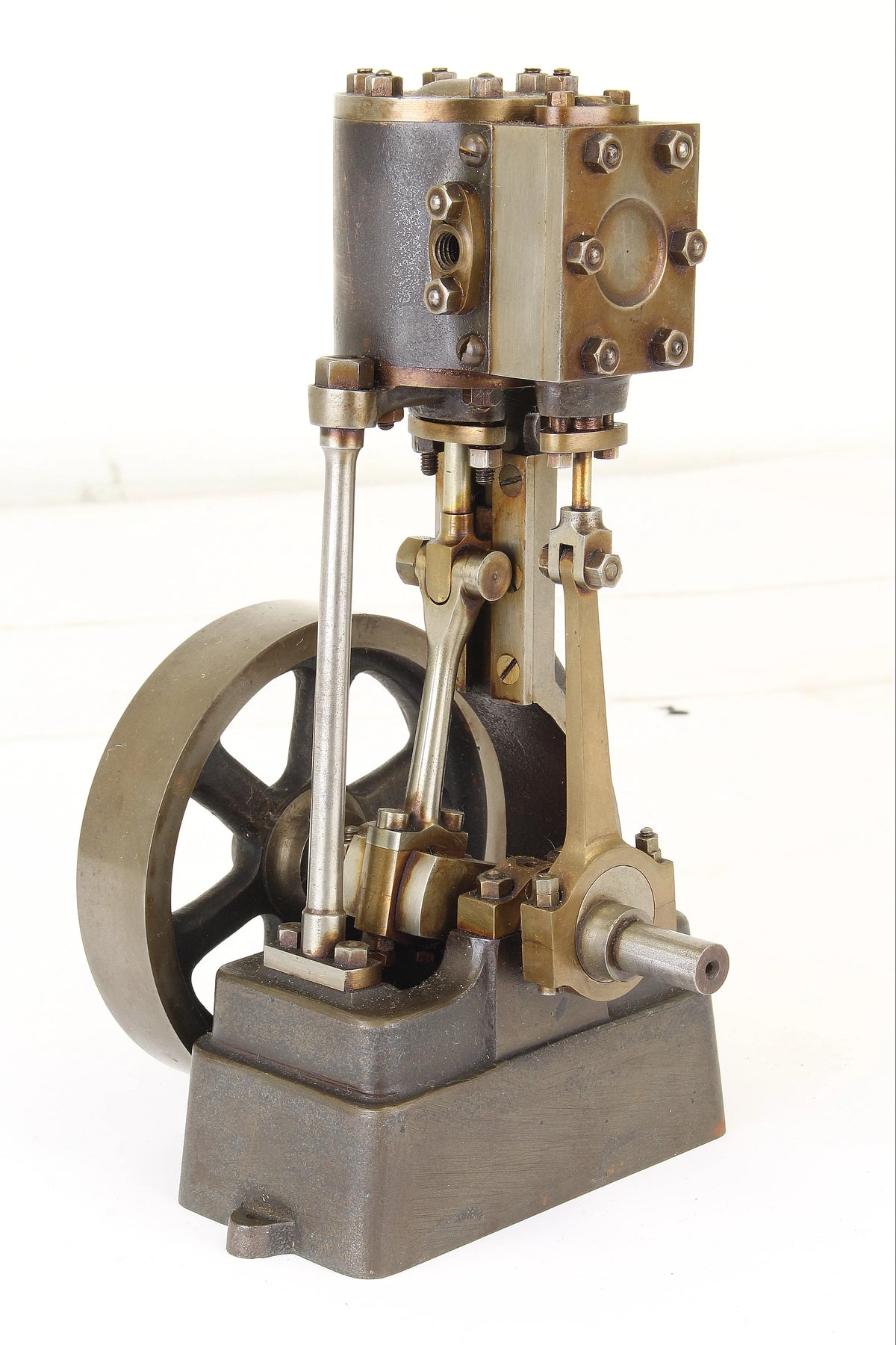 Vintage Stuart Turner vertical engine