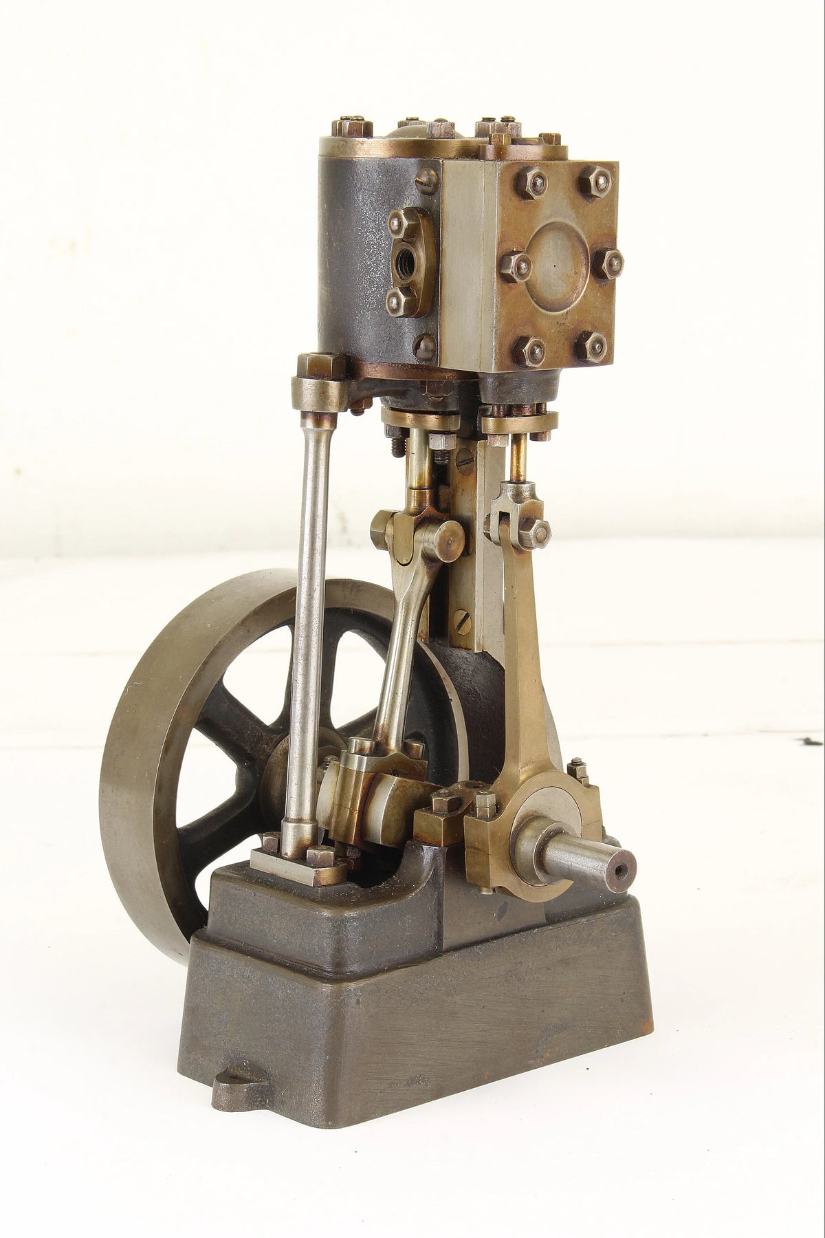 Vintage Stuart Turner vertical engine