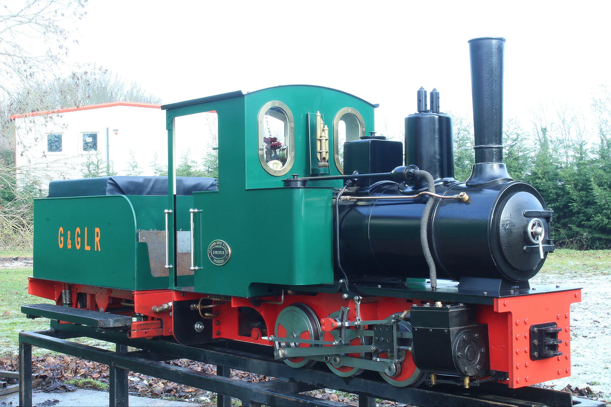 7 1/4 inch gauge Feldbahn 0-6-0 with tender