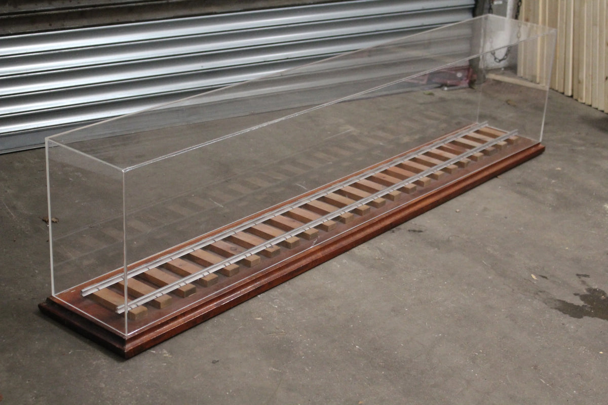 5 inch gauge display track with perspex cover