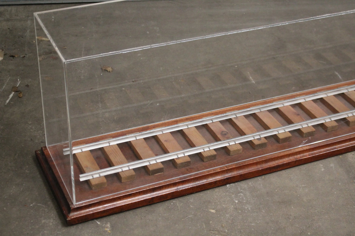 5 inch gauge display track with perspex cover