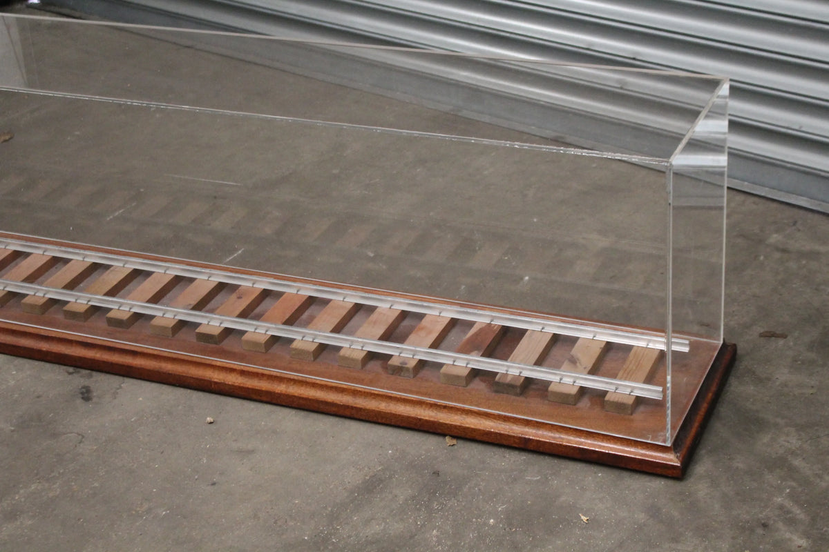 5 inch gauge display track with perspex cover