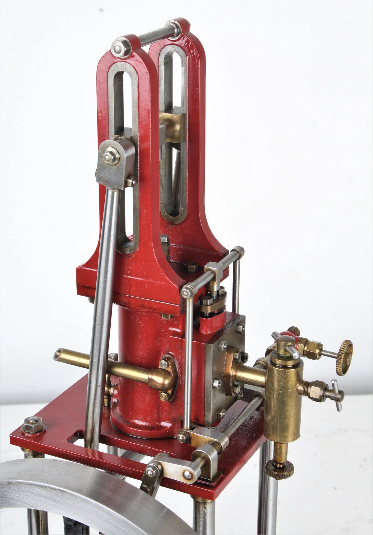 "James Coombes" table engine in glass case