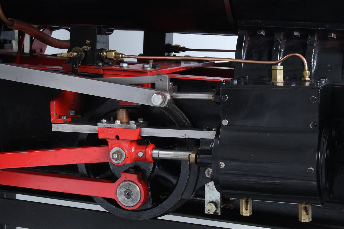 7 1/4 inch gauge Bagnall 0-4-0ST with tender