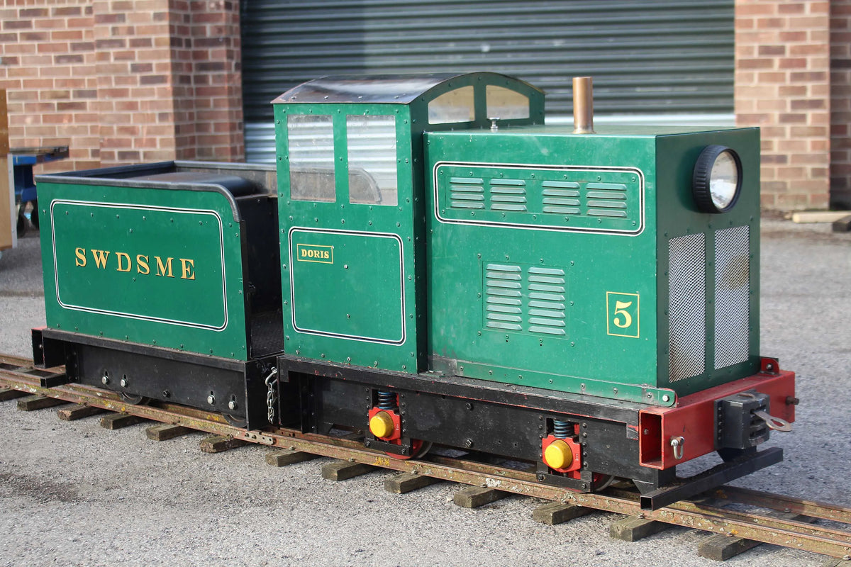 7 1/4 inch narrow gauge diesel-hydraulic 0-4-0 shunter