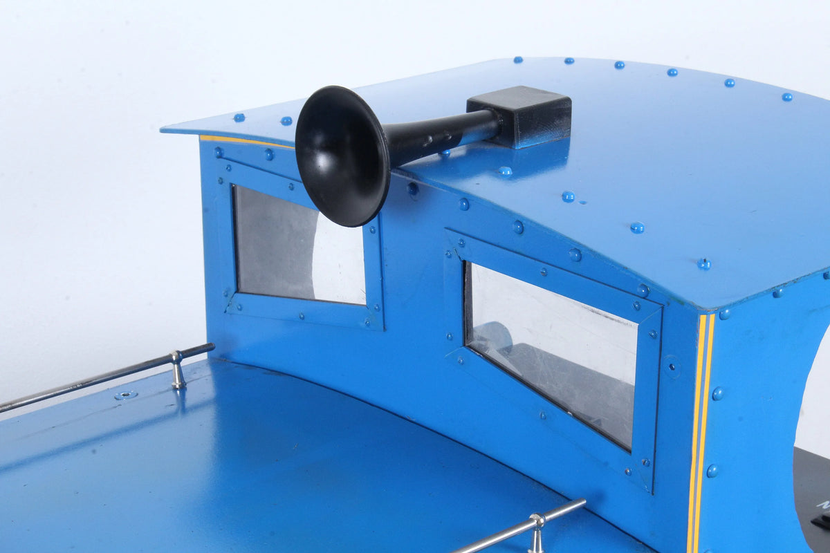 7 1/4 inch gauge battery-electric 0-6-0 shunter