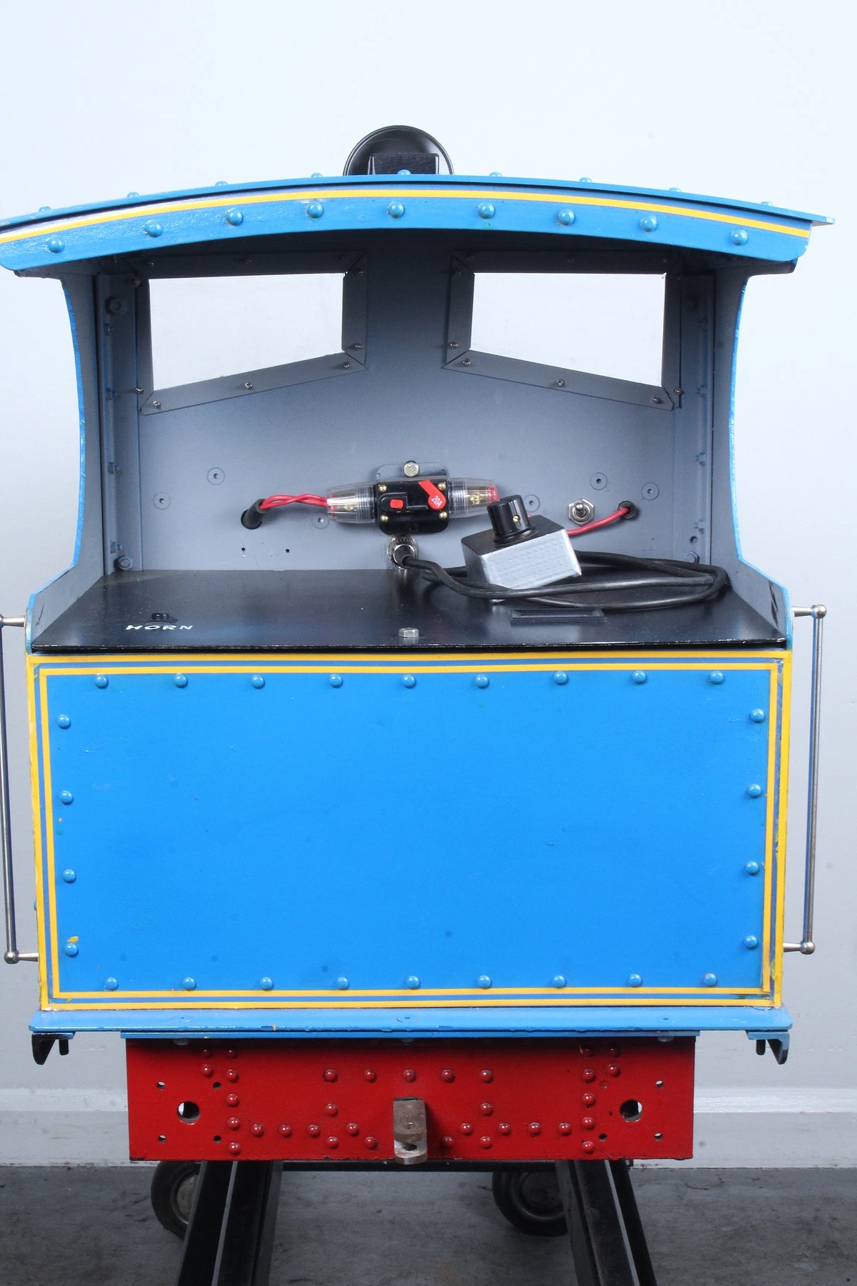 7 1/4 inch gauge battery-electric 0-6-0 shunter