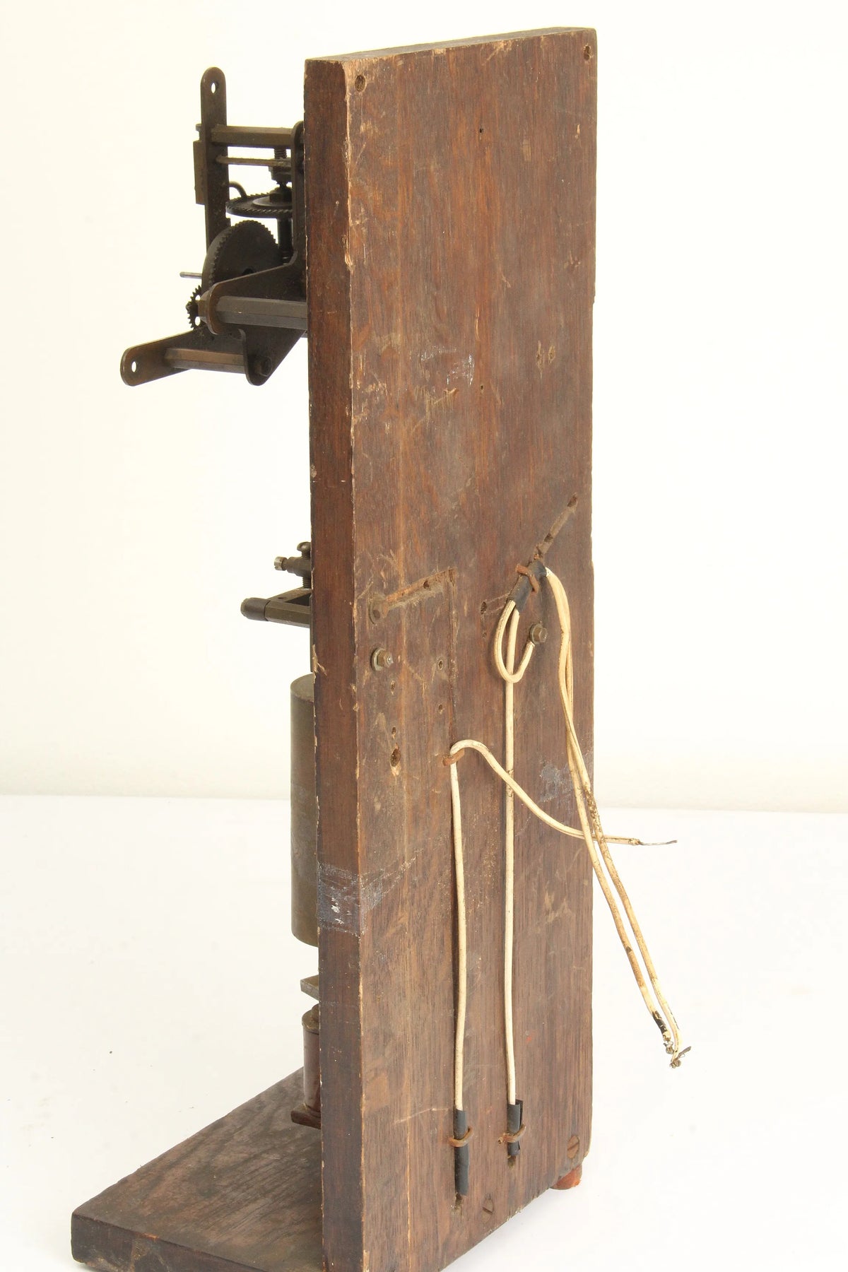Hipp toggle electric clock for restoration