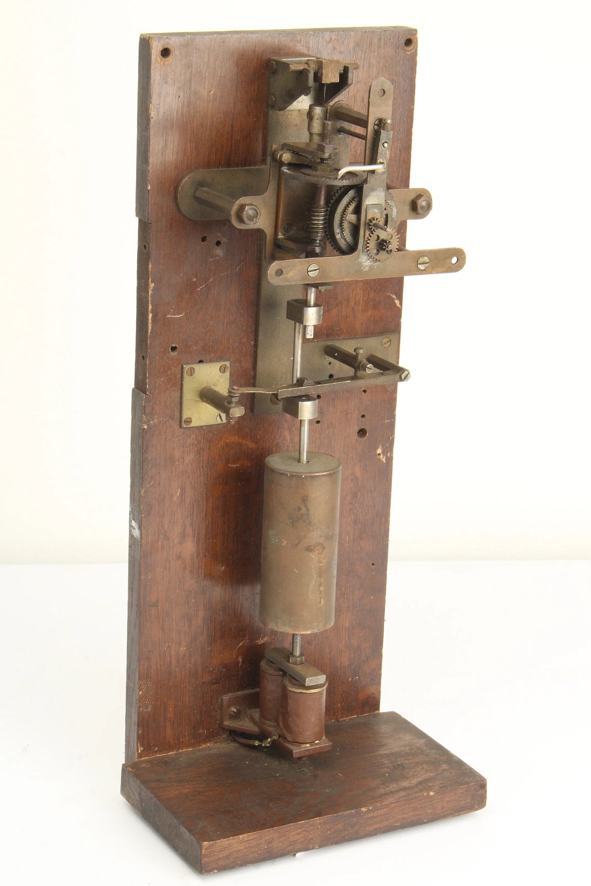 Hipp toggle electric clock for restoration