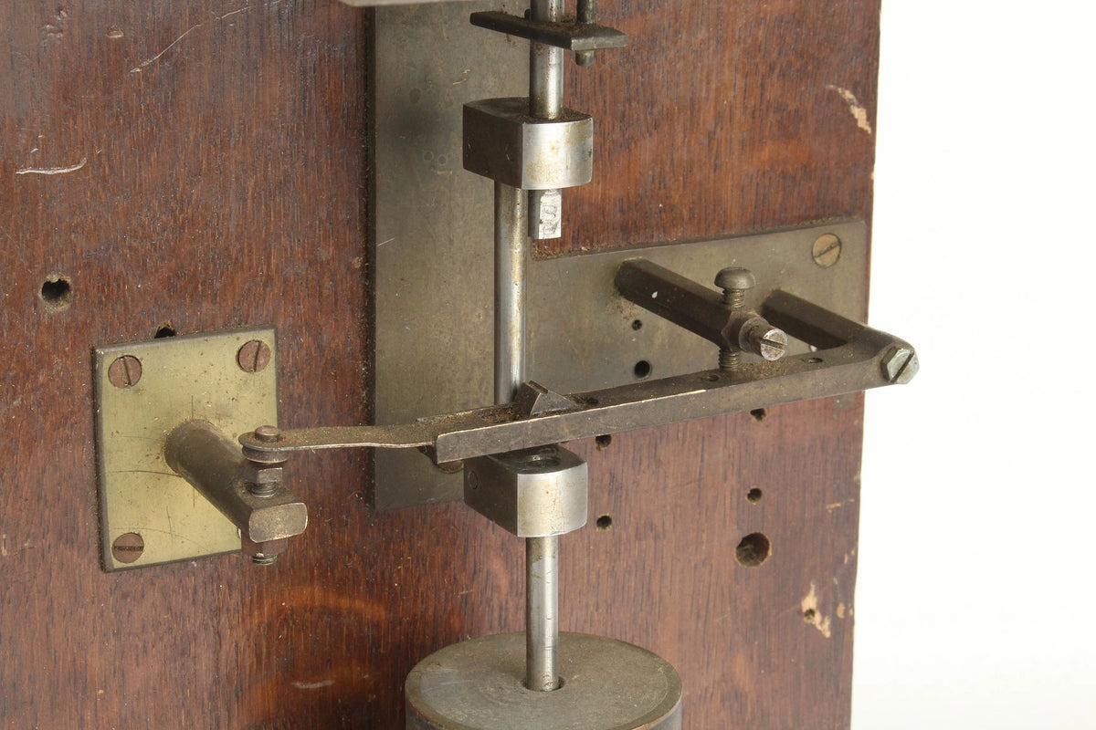 Hipp toggle electric clock for restoration