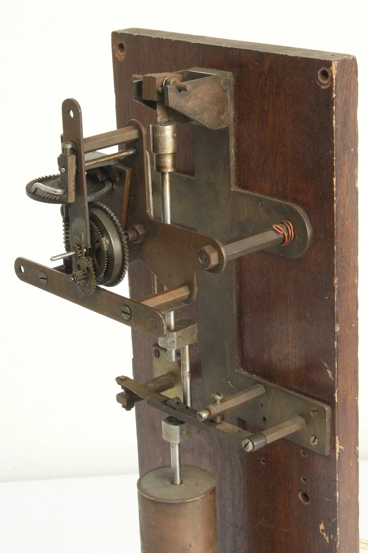 Hipp toggle electric clock for restoration
