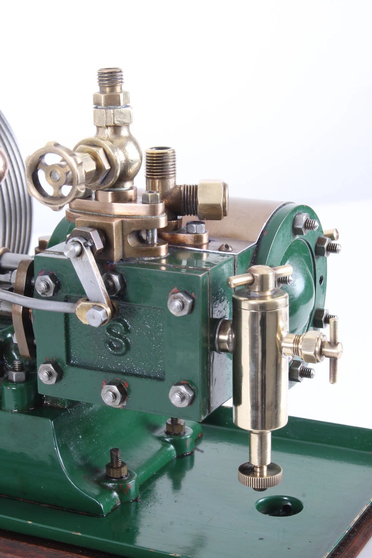 Stuart Turner No.9 mill engine with governor and feed pump