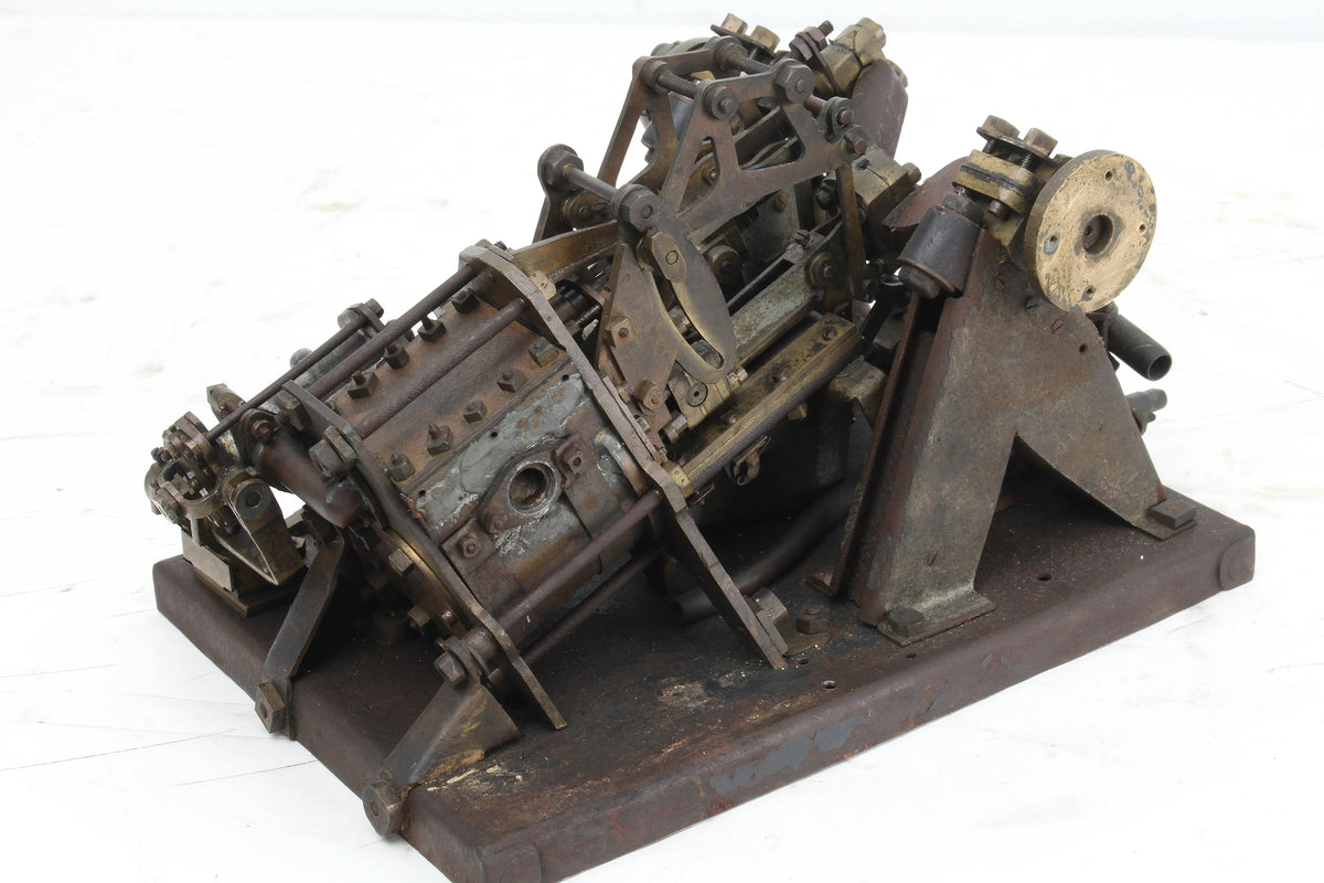 Compound diagonal engine