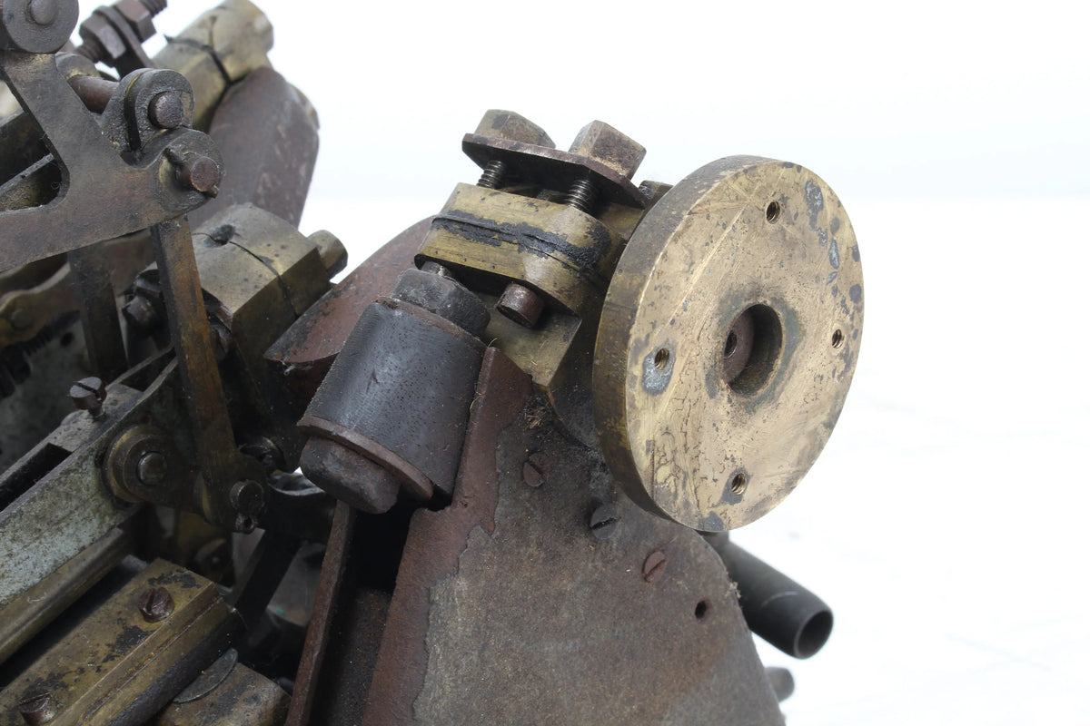 Compound diagonal engine