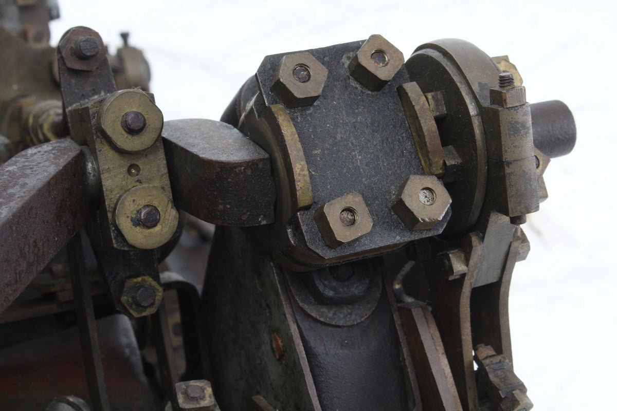 Compound diagonal engine