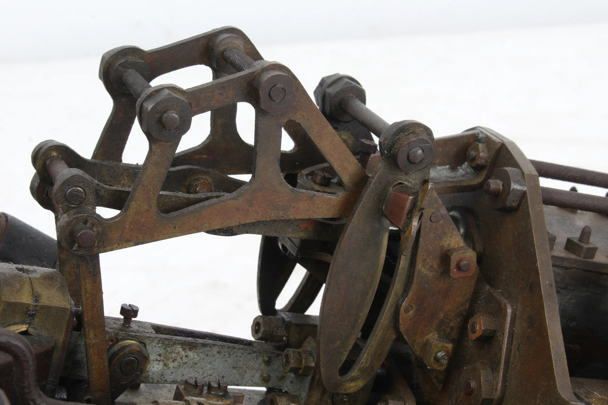 Compound diagonal engine