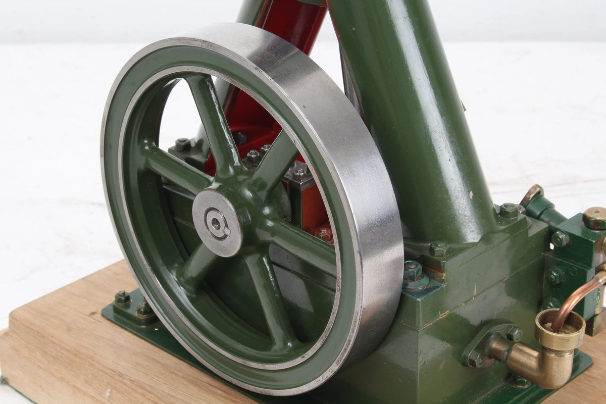 Large single cylinder vertical steam engine