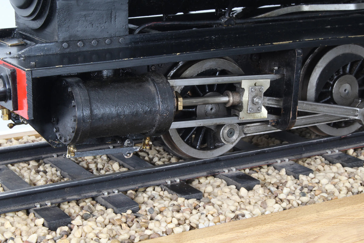5 inch gauge "Gert" 0-6-0 + tender