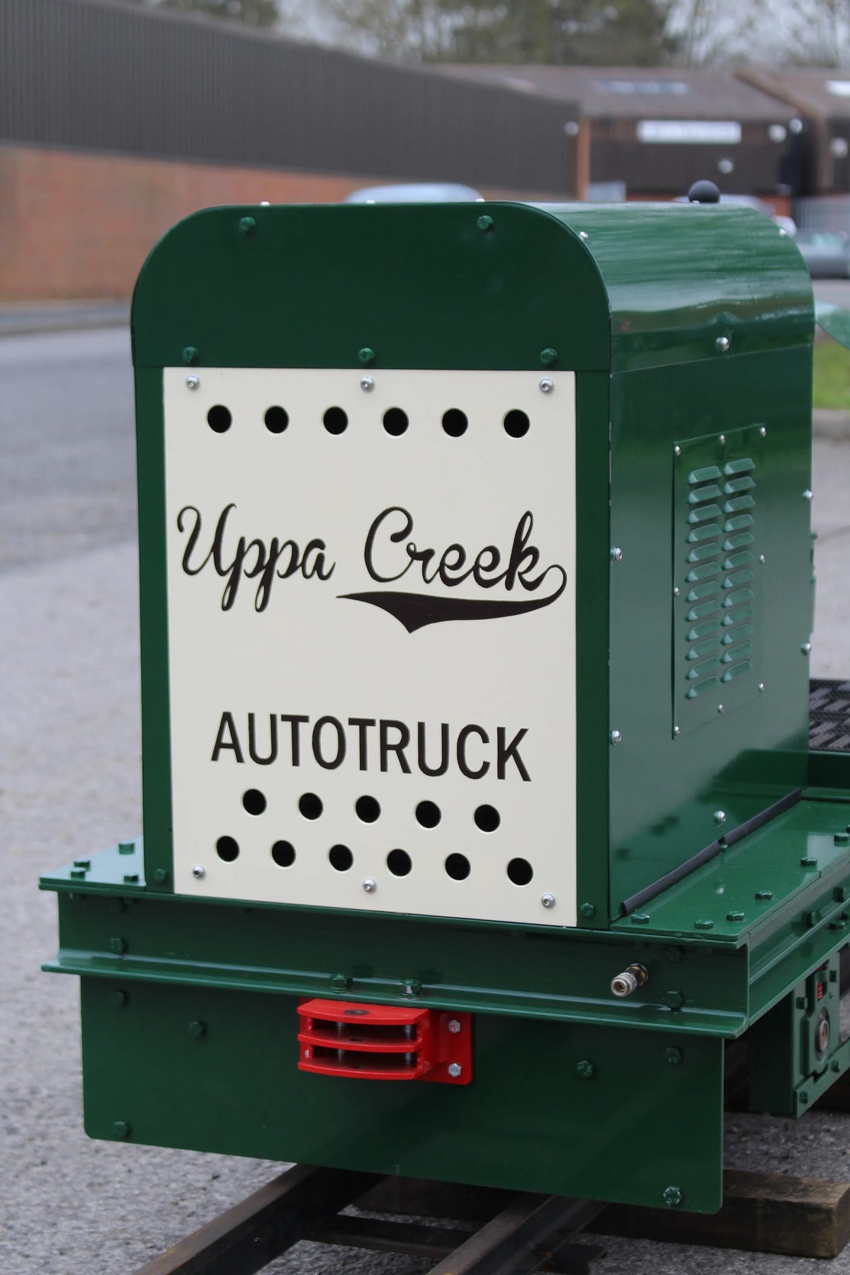 7 1/4 inch gauge battery electric "Listerlike"
